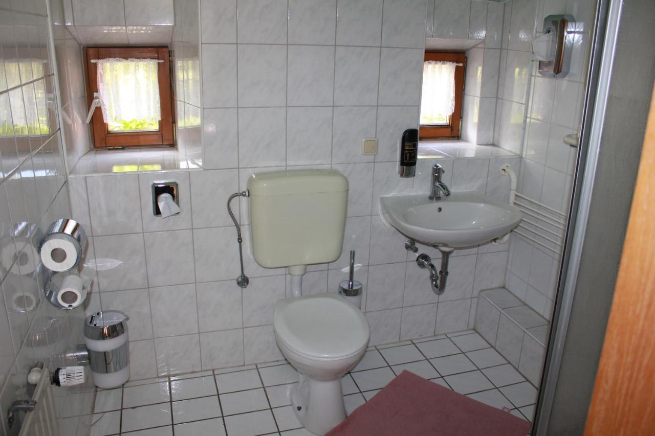 Hotel Zur Friedenslinde Нюрнберг Экстерьер фото